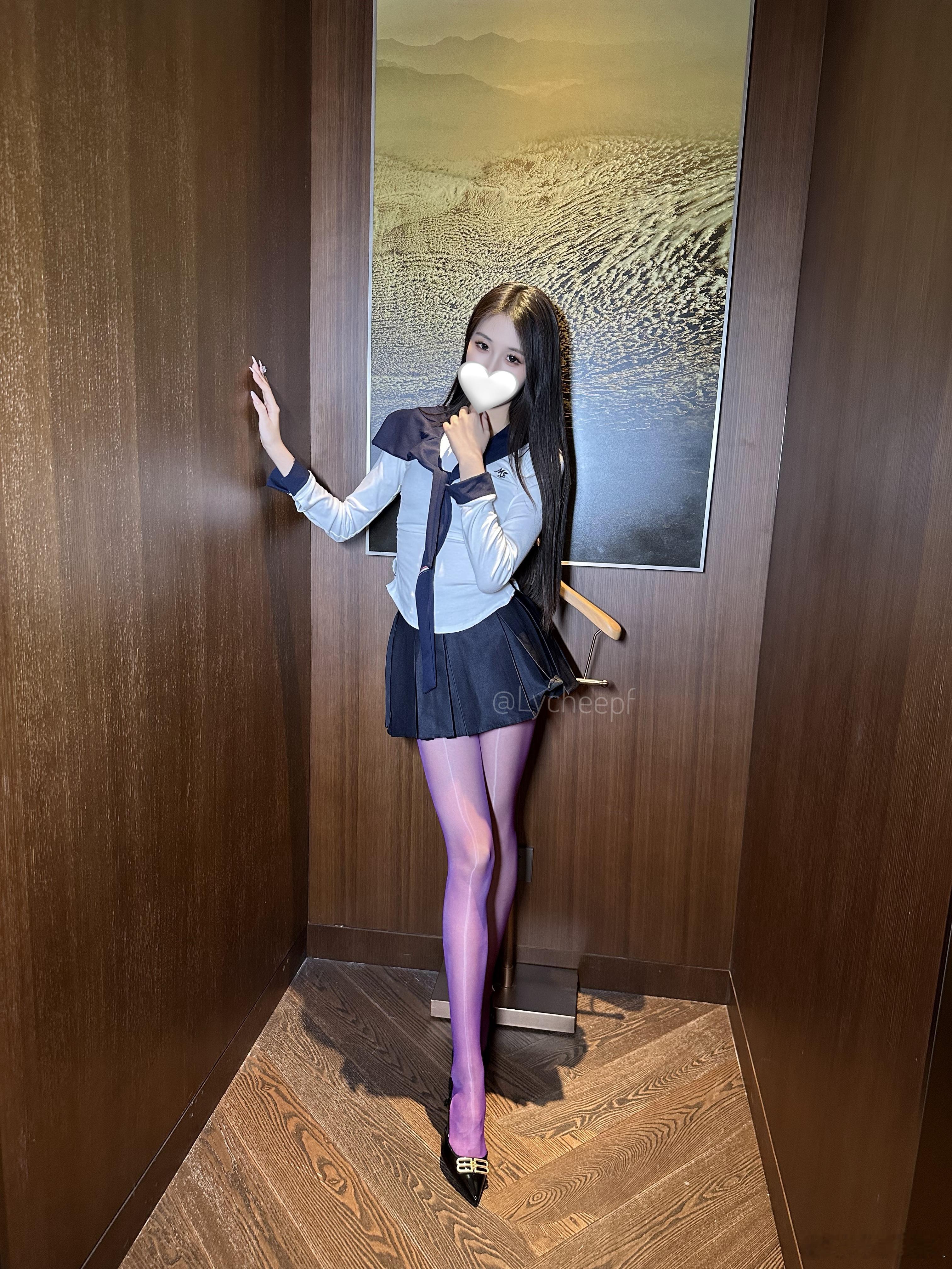 人间绝绝紫💜泡芙lychee今天穿什么ootdolsilk