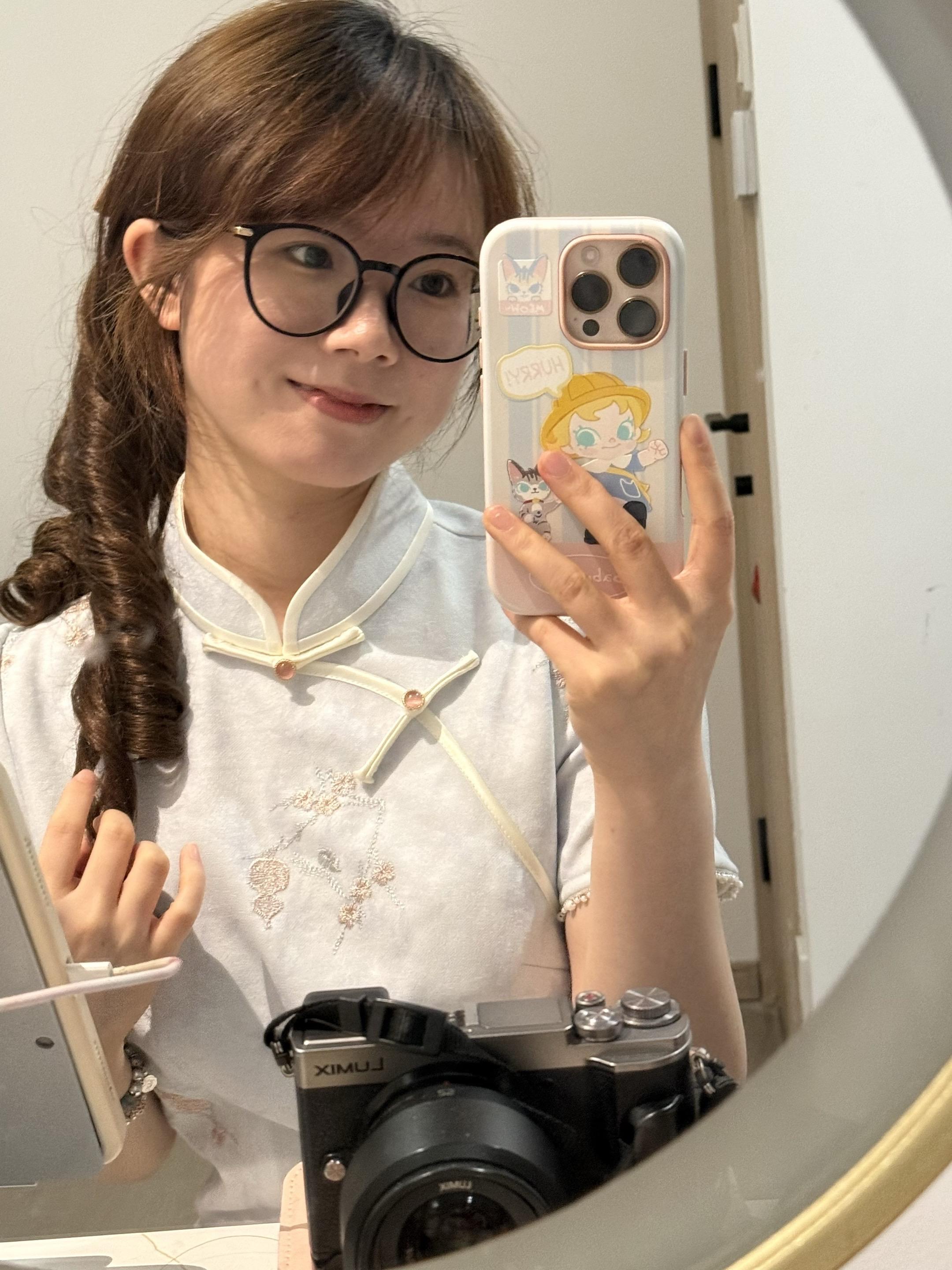 ^^ 本来只想发前面两张的，但是呢 比较喜欢这首歌，为了能听到第一句 ...