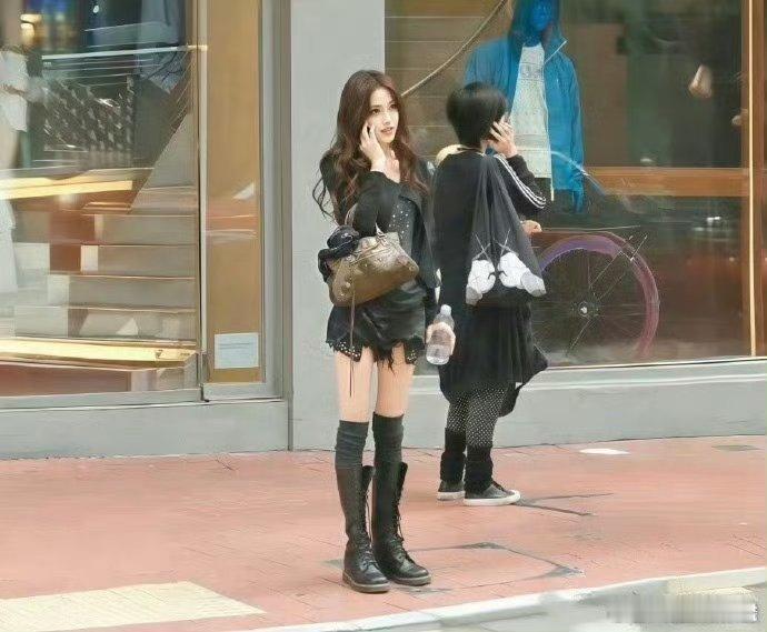 素人时期的Angelababy，我是星探我也第一个发现她 ​​​