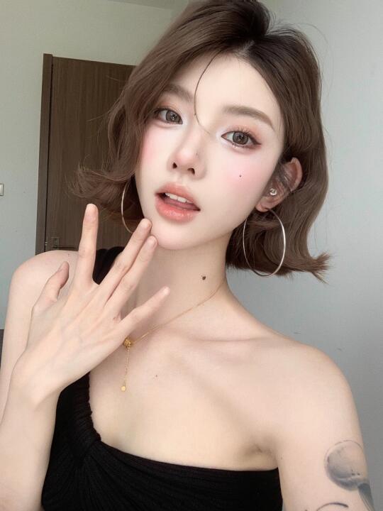 卷过最好看的短发..