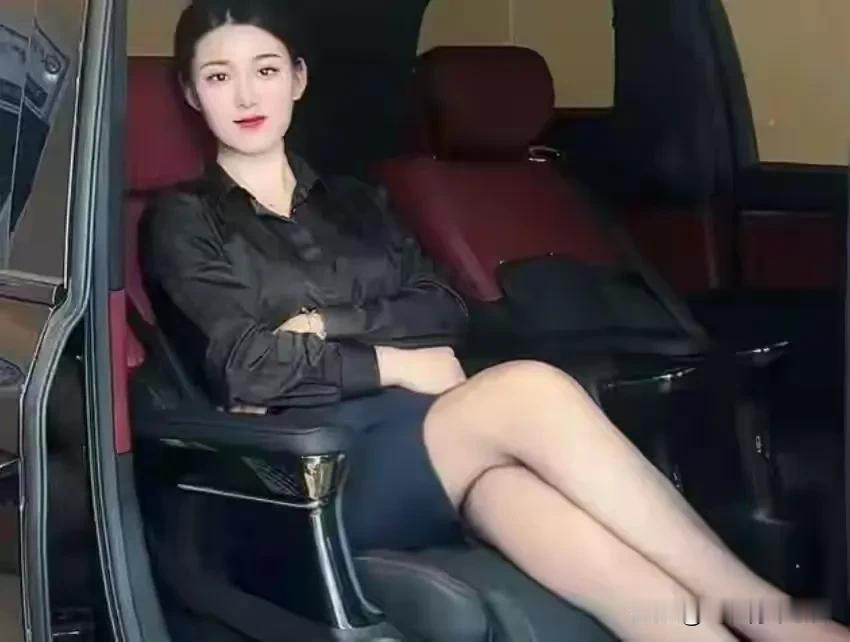 星海V9这次豪华增配太豪华了！很多MPV只注重二排，它却全舱平等升级，20多项硬