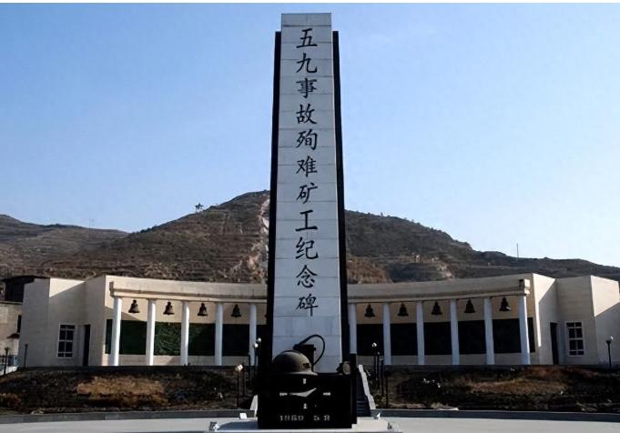 尘封38年的血色矿难：684条人命，败给了一场虚假的高产竞赛。
很多人了解早期工