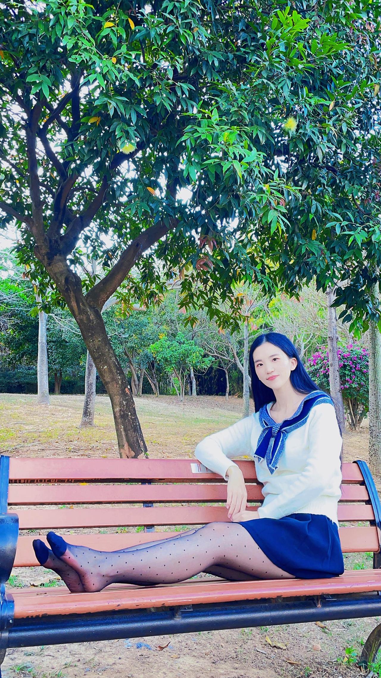 今日搭配，黑丝波点袜黑丝 美女 清纯甜美 春节