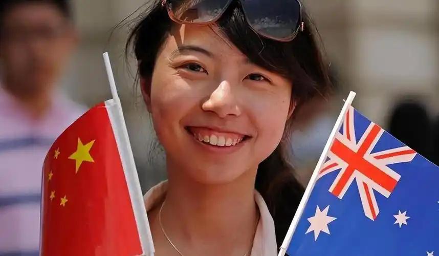 可以毫不夸张得说，华人移民美国的人几乎全部失败了，为什么这么说？因为移民的成功不