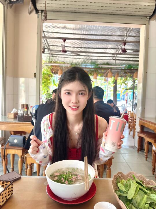 芽庄美食有点出乎意料的好吃😋