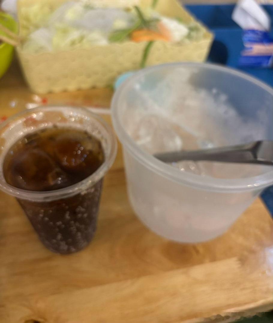 泰国火锅和烧烤，很有泰国特色 