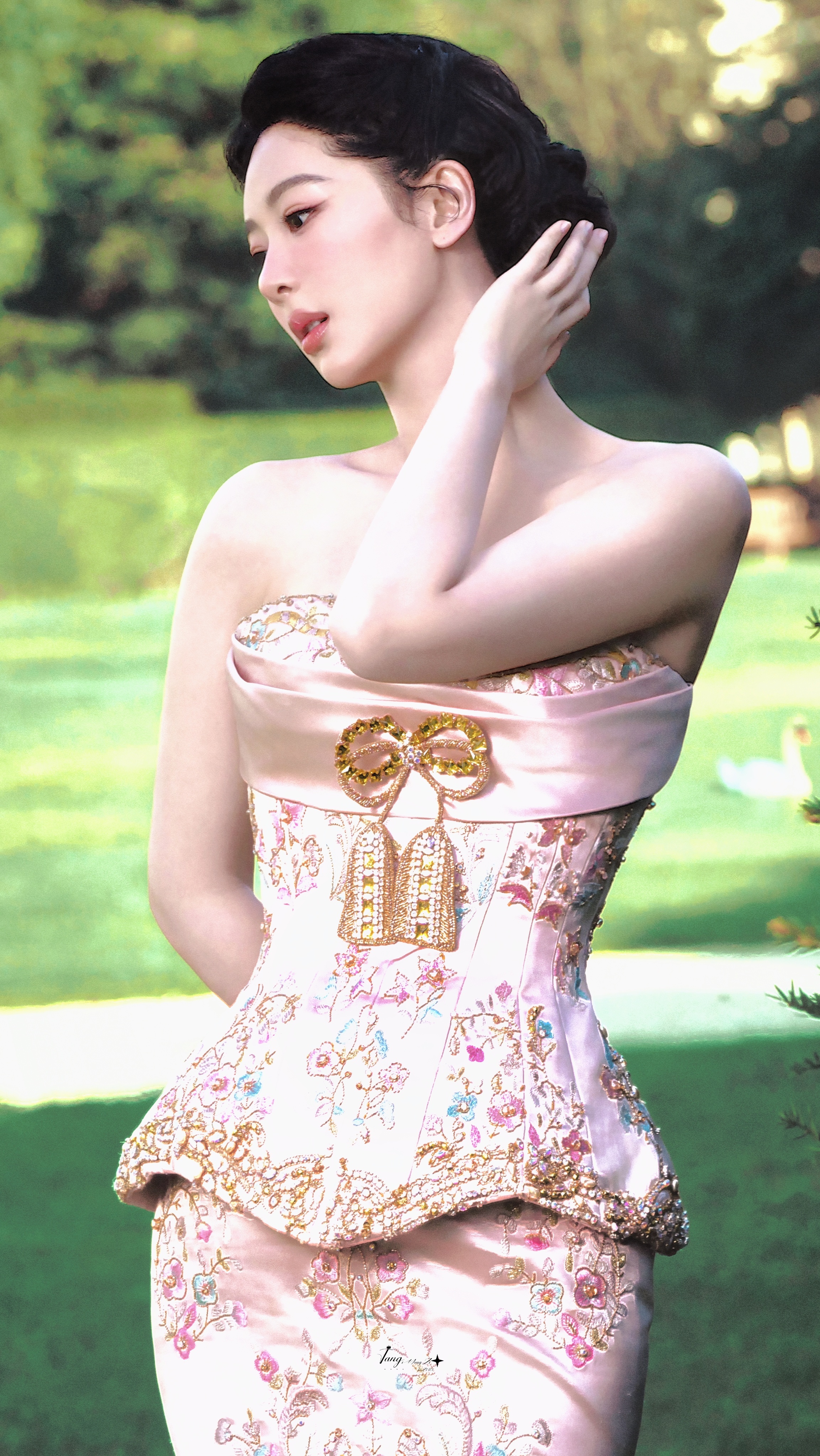 杨紫♡“𝑺𝒉𝒊𝒏𝒆 𝒍𝒊𝒌𝒆 𝒕𝒉𝒆 𝒔𝒕𝒂𝒓?