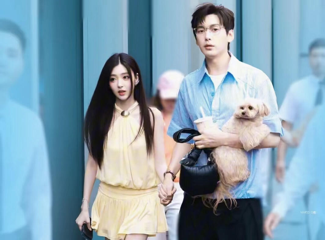 美得不想一个图层的柳周99[心]柳周cp｜周佑凌｜徐绿杨｜柳周cp[超话] ​​