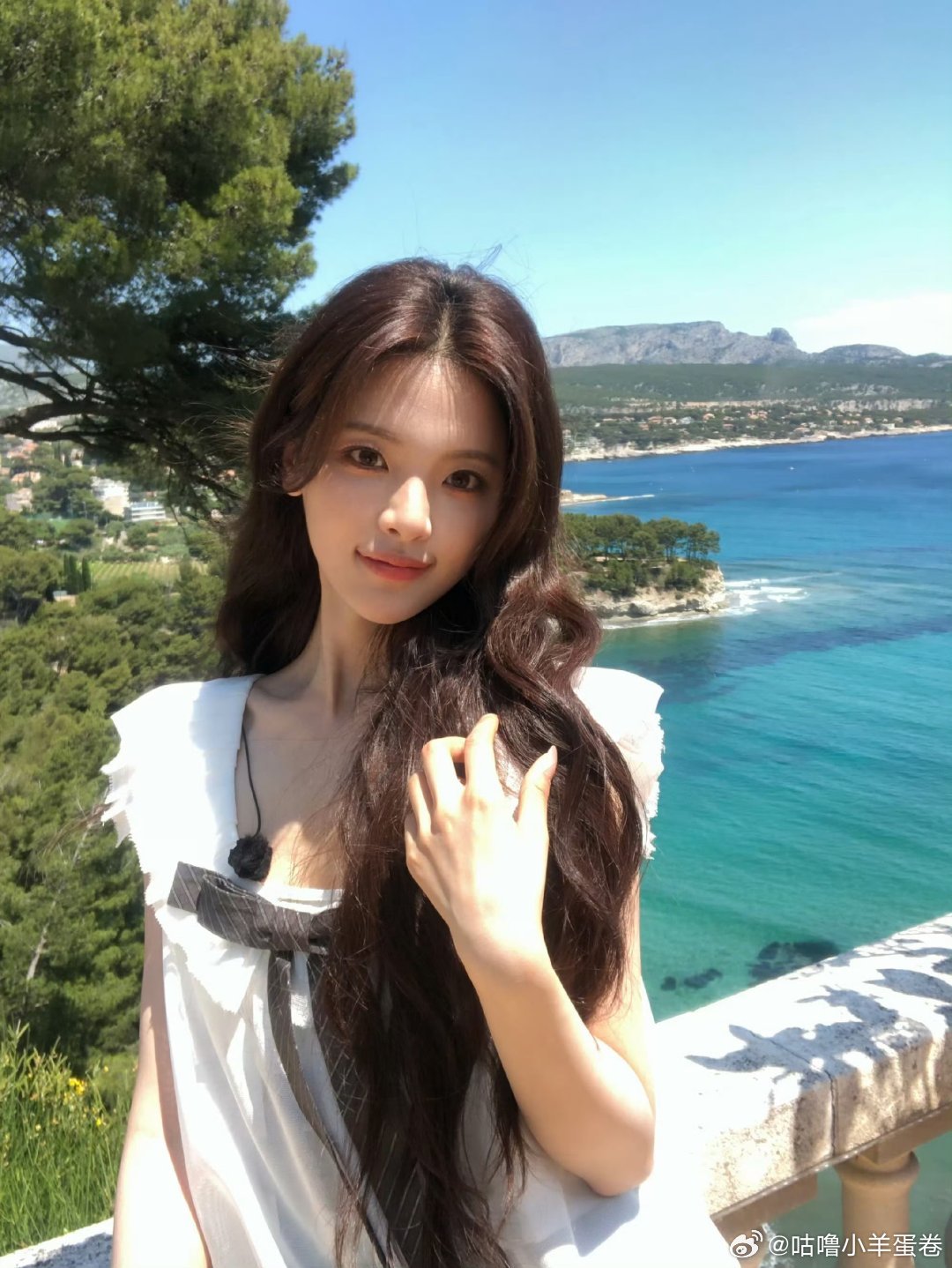 杨超越 南法有谁呀姐姐好漂亮