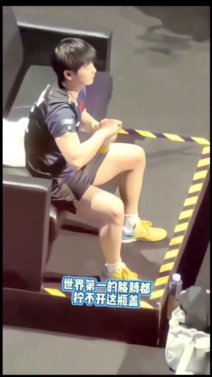 小嘴巴。