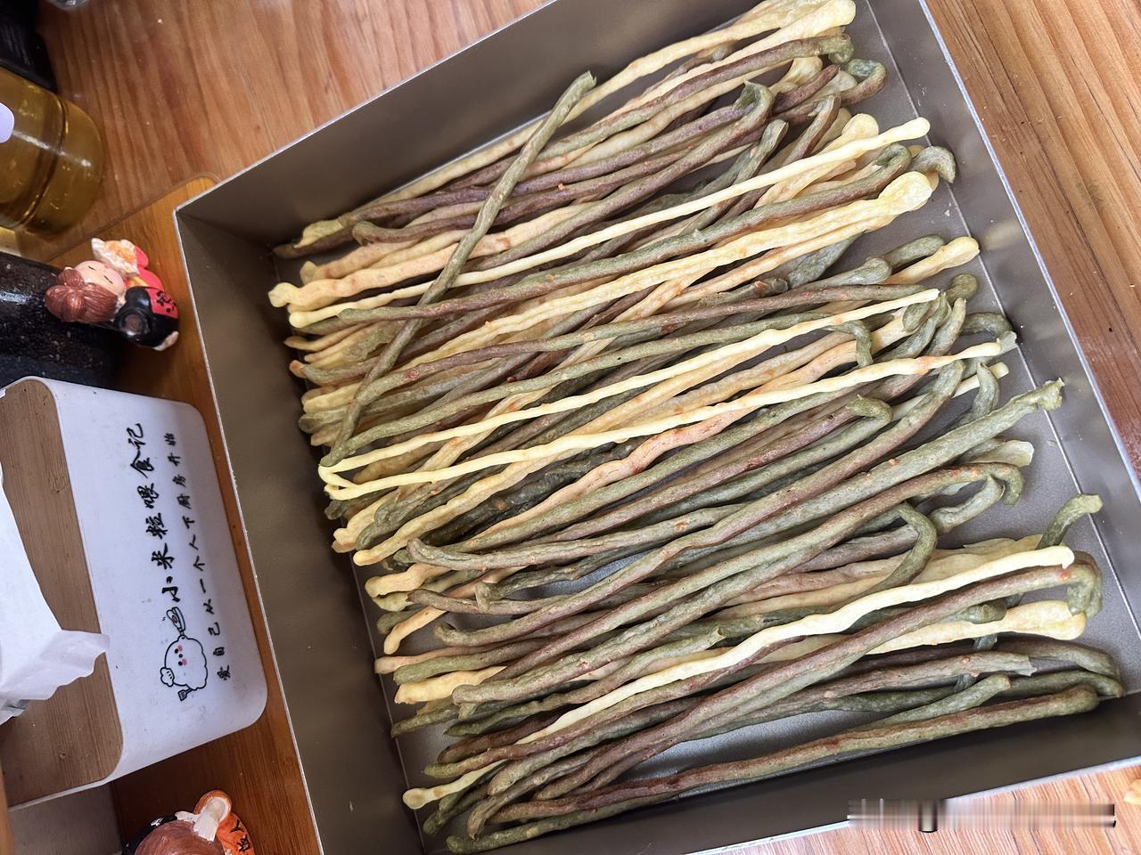 六一儿童节快乐！做好大朋友，带好小朋友。做点女儿爱吃的芝士脆✌🏻