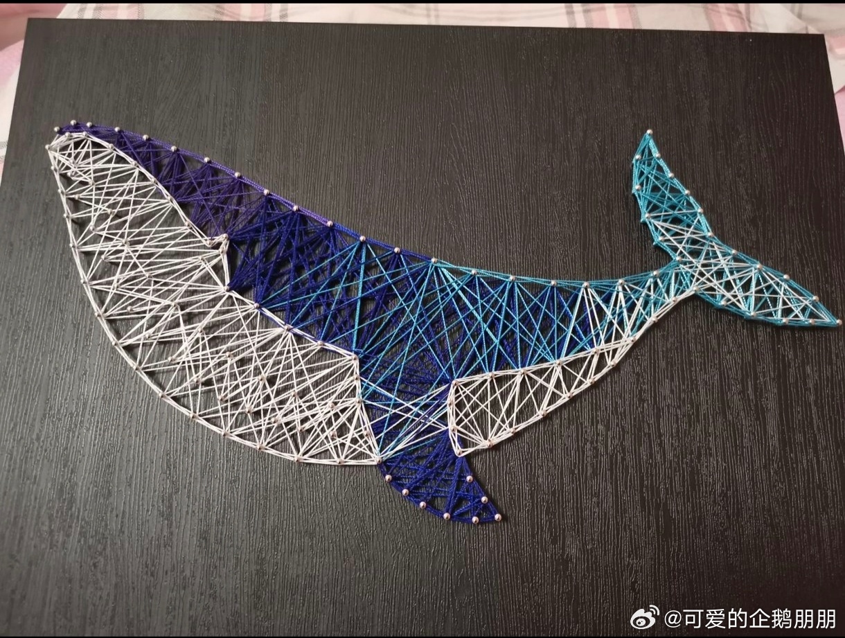 梓渝 真的是命中注定我爱你2019年我做手工的时候，做了一条白蓝紫渐变色的鱼！今