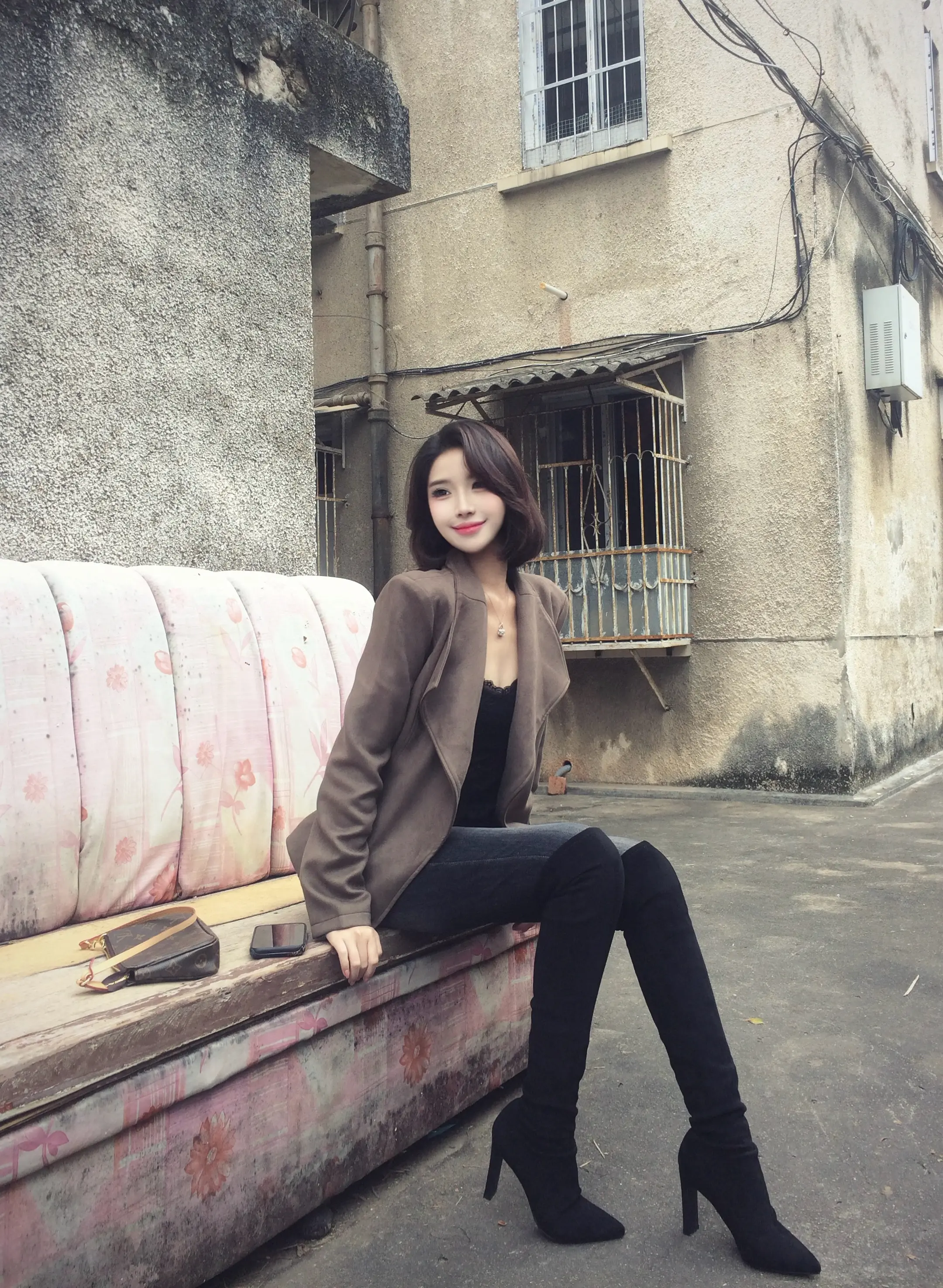 没有义务给老婆以外的女人好脸色