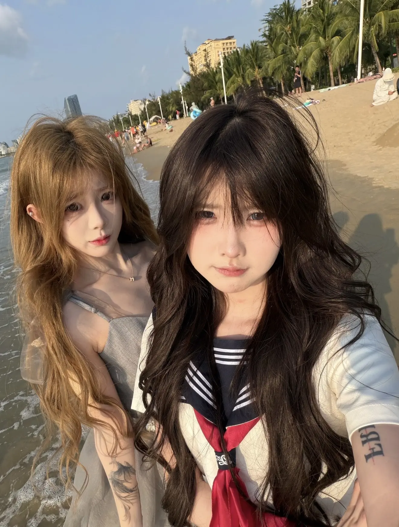 你很可爱 如果有天我征服了全世界 我会把你留下来^_^