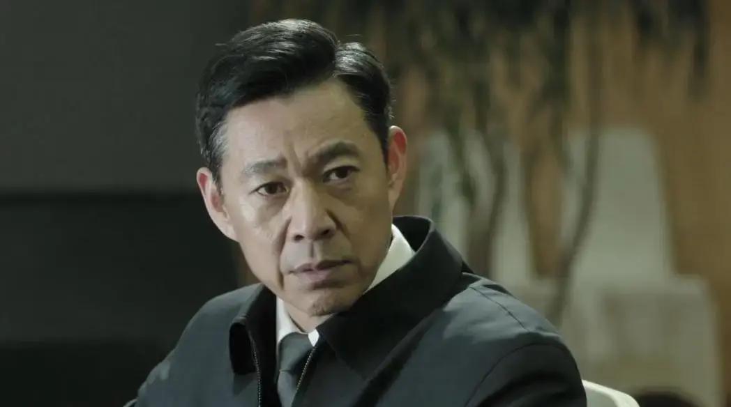 别信什么《人民的名义》续集，全是假的。
官方从没拍过。
你刷到的“十年后录音带反