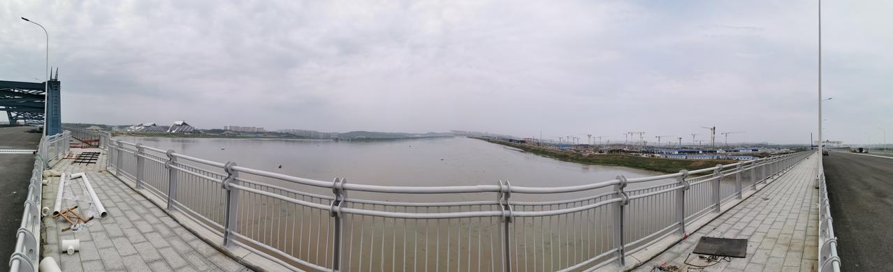 现场实拍！暮坪大桥最新进展！
暮坪大桥是长株潭融城的重要工程，目前跨湘江的主体工