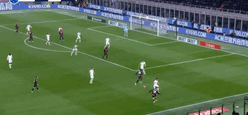 意甲第13轮 AC米兰1:0拉齐奥拉斐尔·莱昂打入制胜球 