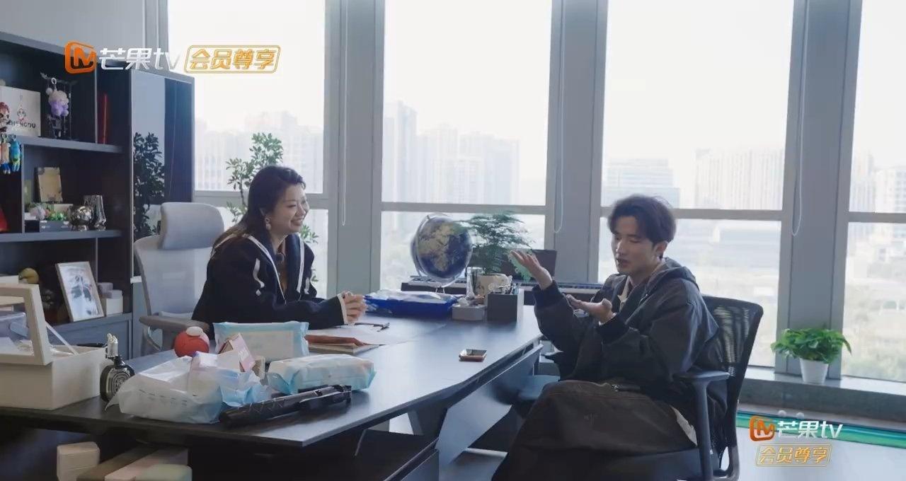能理解少爷凡事都想拉着二叔同框，不过刘思远这话挺实在，叔侄合体再好，少爷也该拥有
