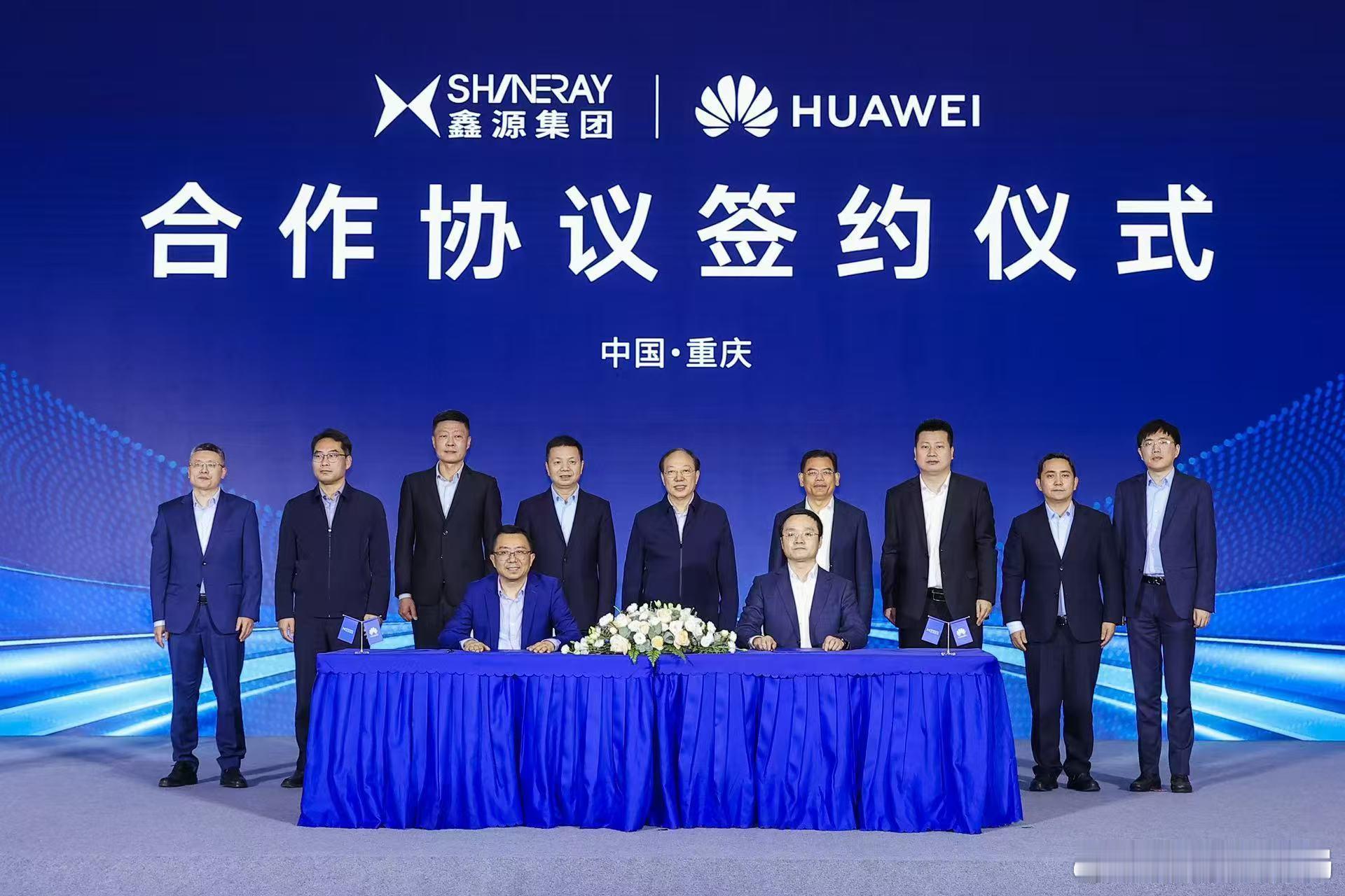 近日，商用车乘用化，以及商用车新能源化一直是商用车圈一直在深耕的部分。在鑫源汽车