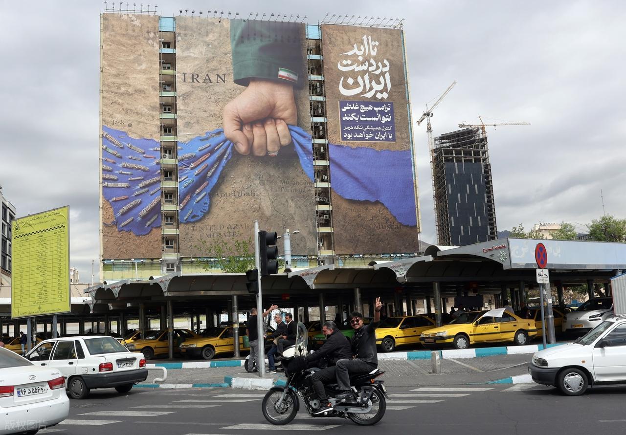 伊朗终于聪明一回！
4月19日，伊朗媒体公开证实：“伊朗已经拒绝参加美国的第二轮