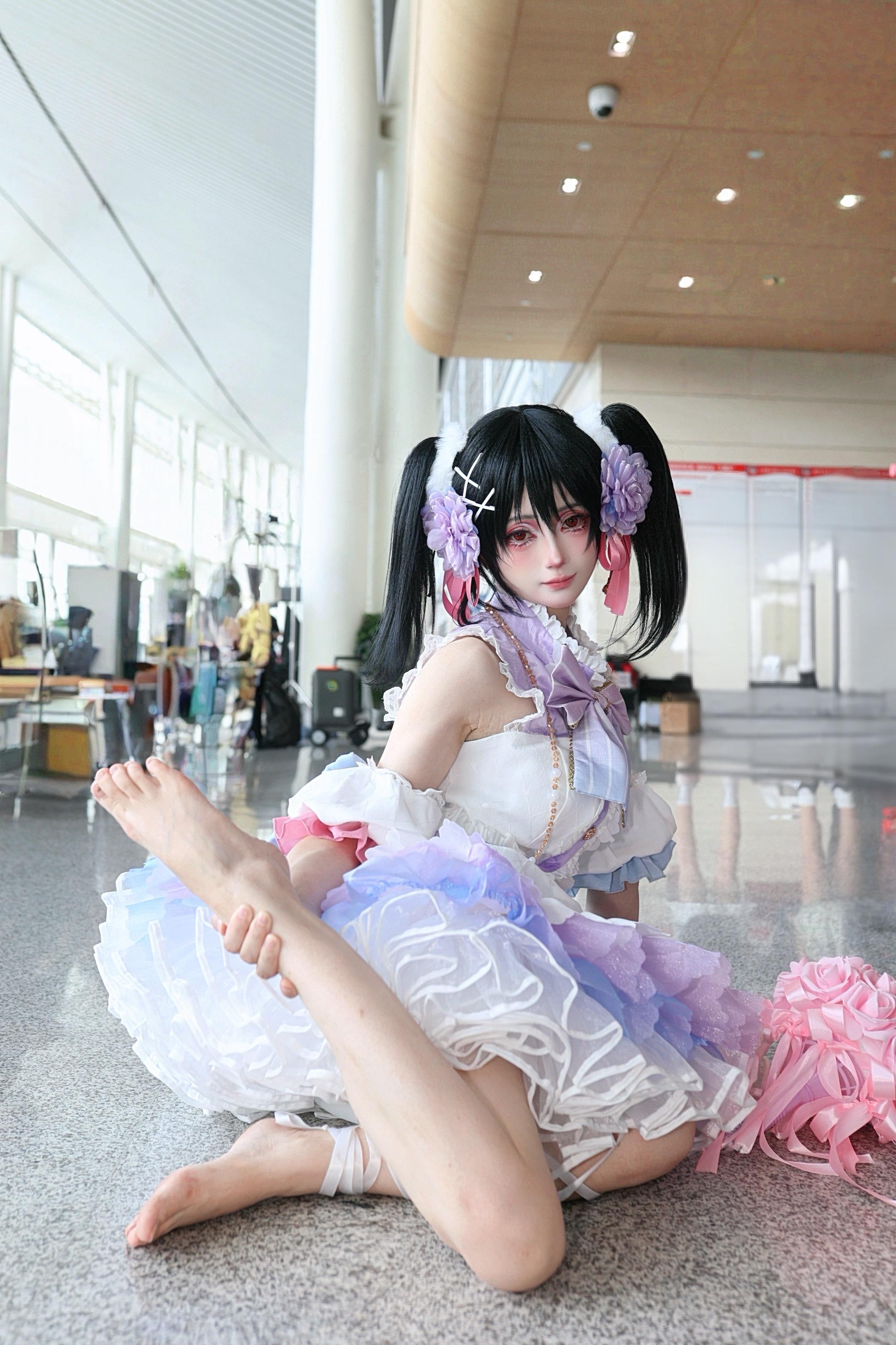 重生之我在LL当小偶像。 🧚‍♀️：卡古拉酱