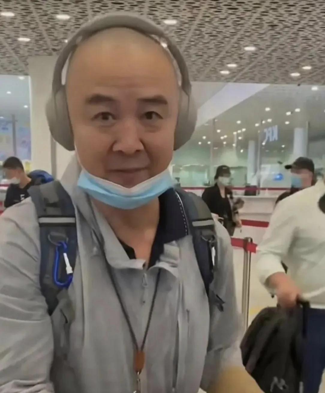 唐僧的扮演者徐少华，没有一点年轻的时候的模样了。长的越来越像八戒的扮演者马德华。