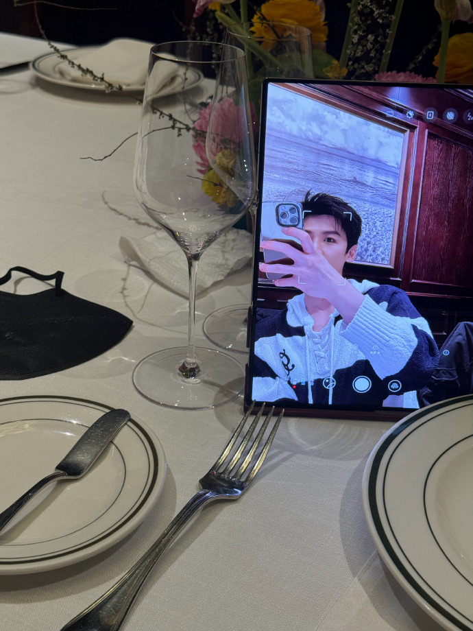 白敬亭今日份营业，IP变成了黑龙江，进组倒计时ING