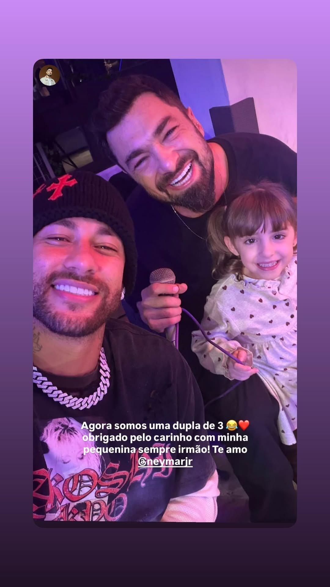 neymar[超话]快拍更新内马尔转发（费利佩·萨布） 现在我们变成三人组合啦?