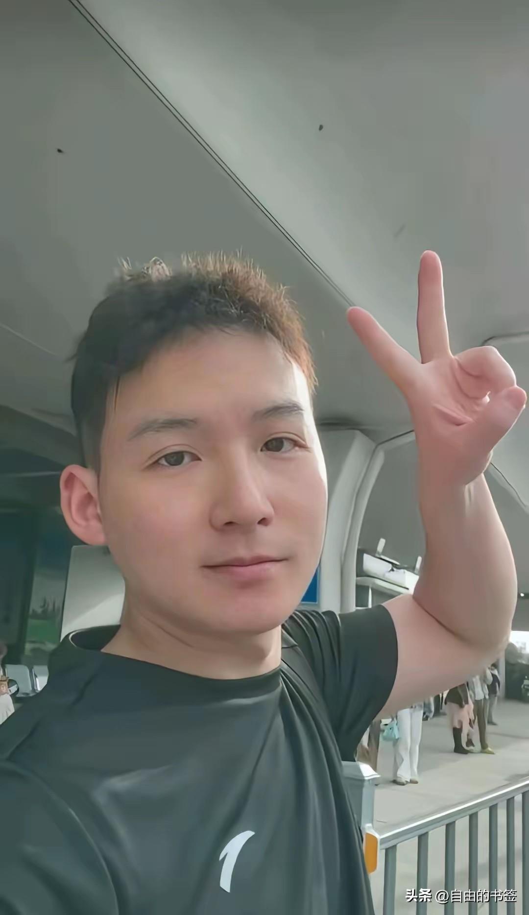 男人是不能共情母亲的？
       其实对这句话是存疑的，但是自从爆出来谢浩男