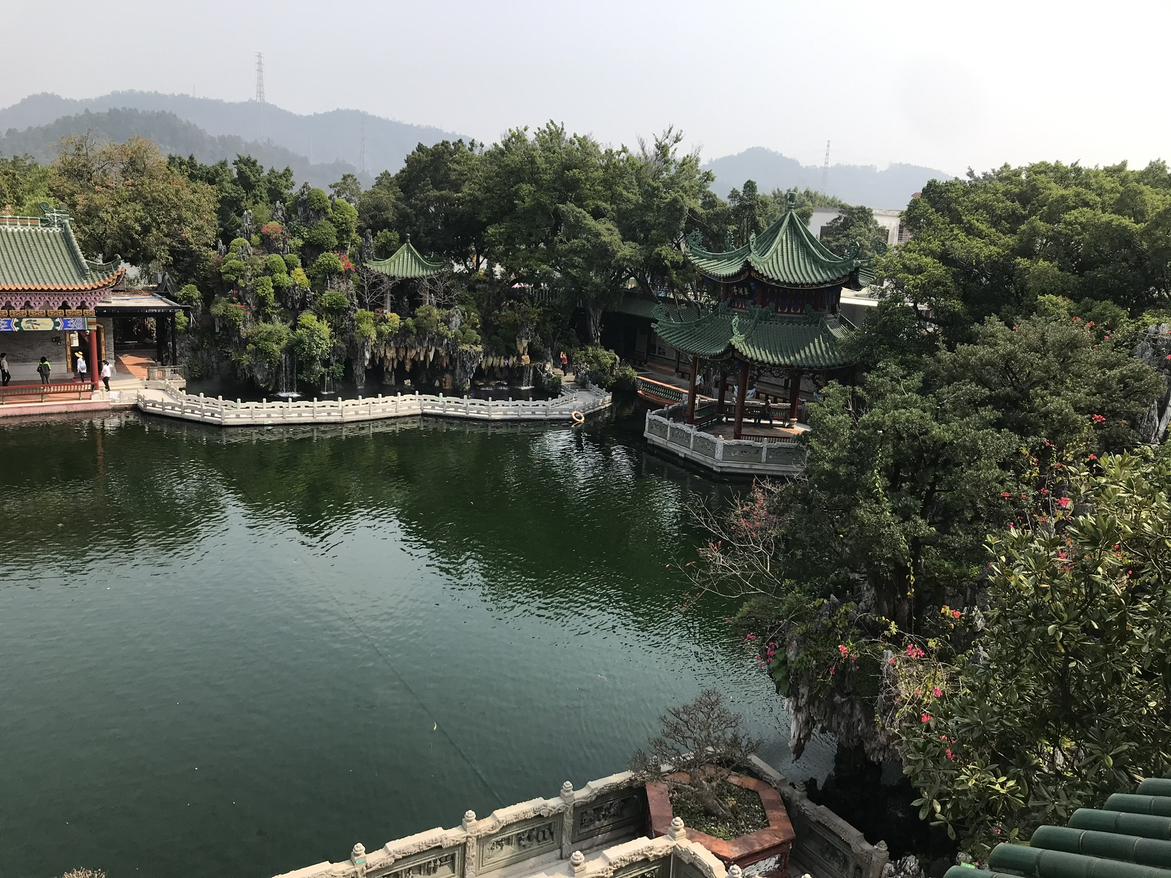 我的今日状态：😭伤心难过
我这里的天气：☀️晴天