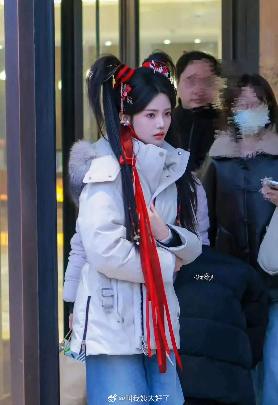 这是什么雷霆造型？！有妆造也不会好看吧