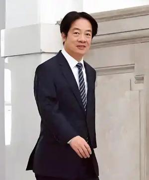 如果赖清德带着团队来北京谈中国统一的大事，台湾人就不需要对美日卑躬屈膝了。
 