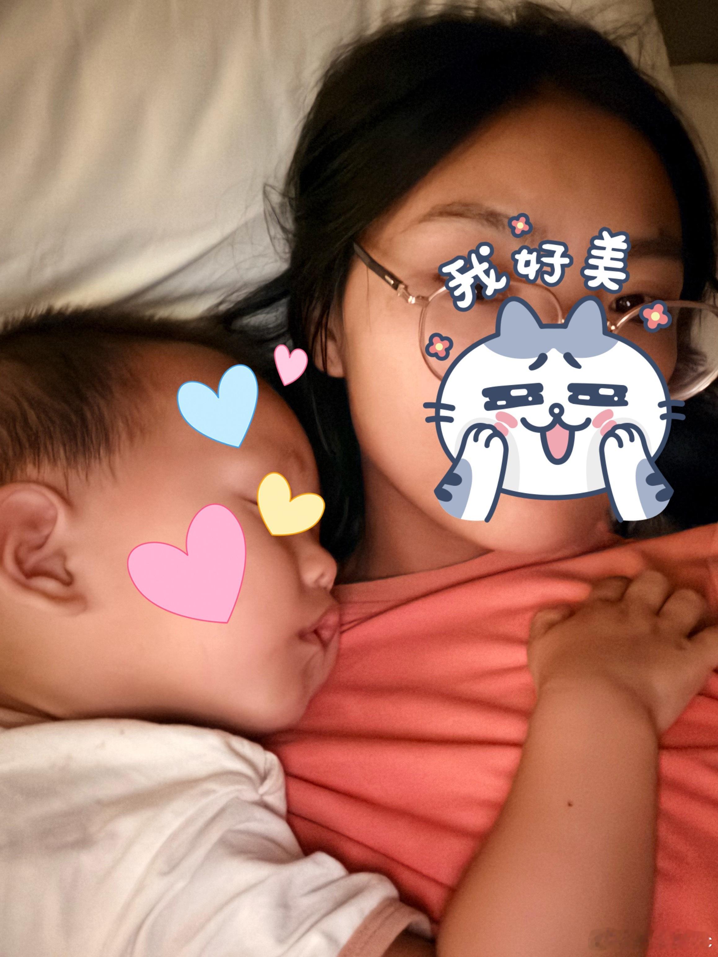 晚上带娃来住酒店了，一起来得到还有一位老板，一个同事～我们因为是带娃不方便住帐篷