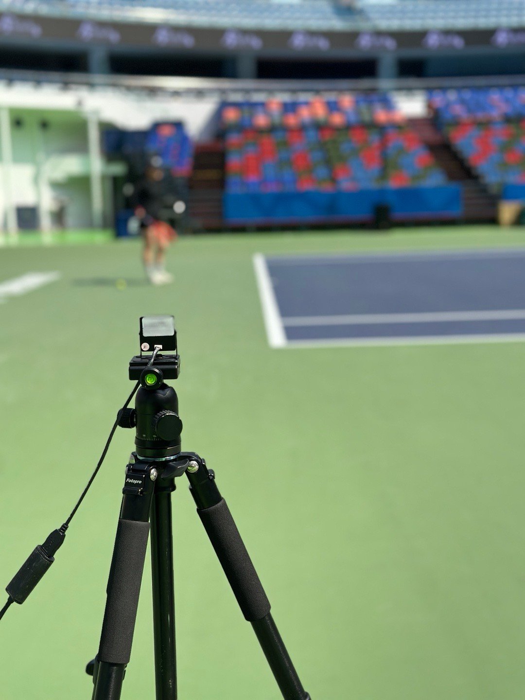 我配搭了ATP的连帽衫和帽子来参加女神节活动，不算违和吧？毕竟两大网球国际组织融