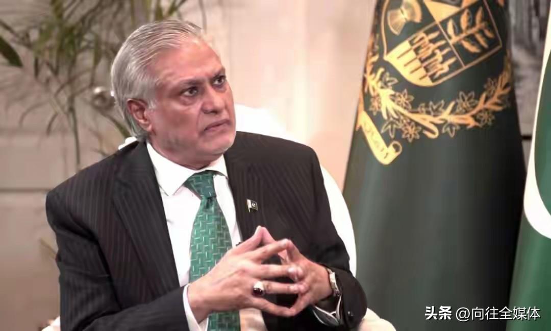 高下立判！巴铁给伊朗划红线：这两国不准动！外交情商完爆莫迪！
 
美伊大战愈演愈