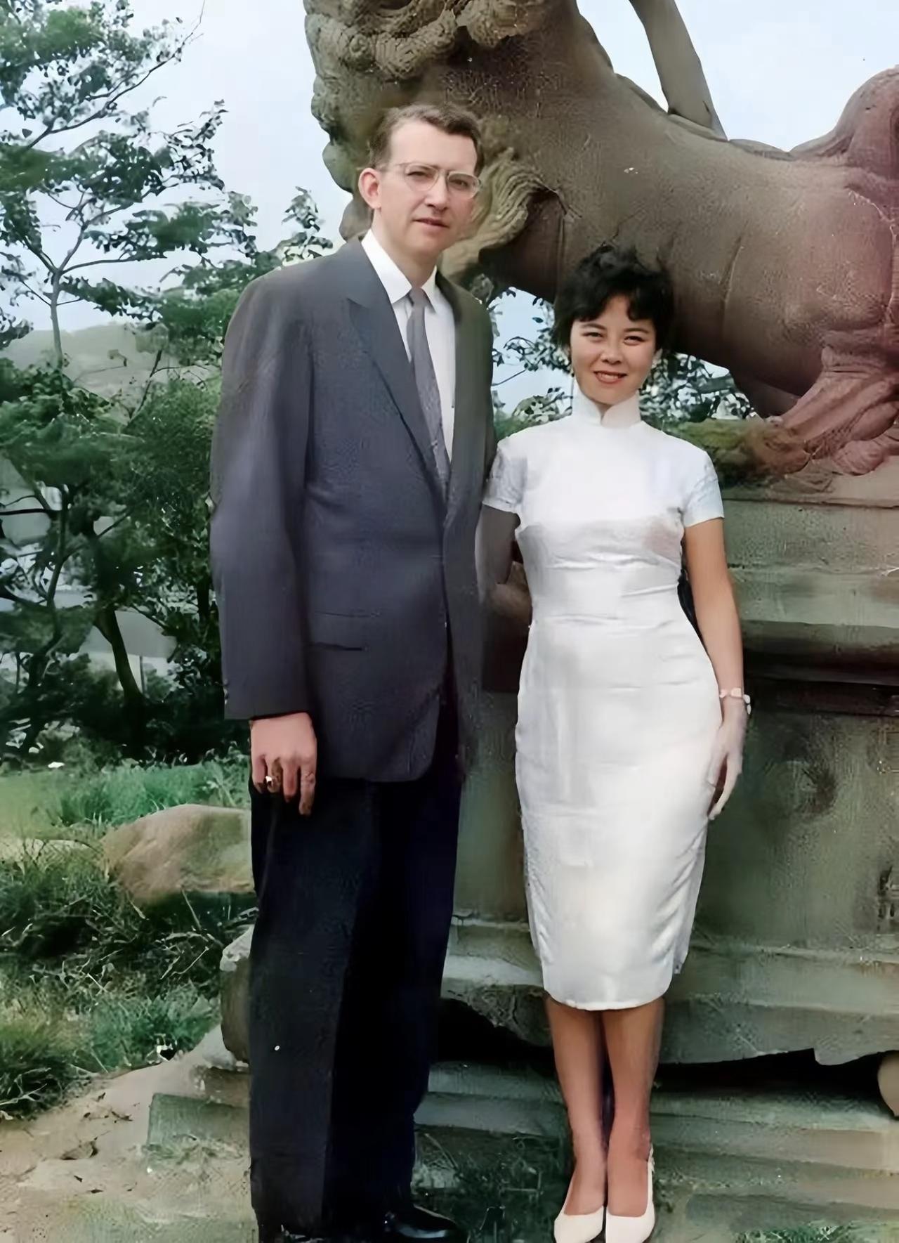 没想到歌坛巨星费翔的父母，当年那场轰动台北的跨国恋，浪漫开场却藏着现实的无奈！老