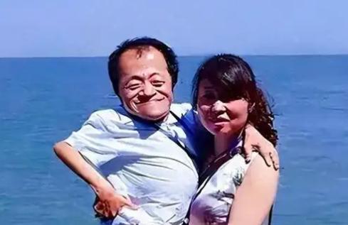 放弃中石油高级工程师的金饭碗，顶着父母断绝关系的死命令，年方三十一的漂亮女高管却