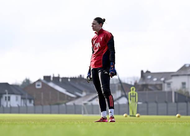 利物浦女足 德国门将拉斐拉·博格格拉芙因在去年夏天使用种族歧视性语言，已被处以停