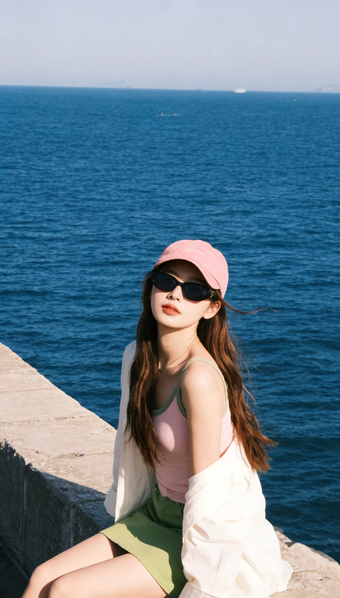 很适合海边的穿搭