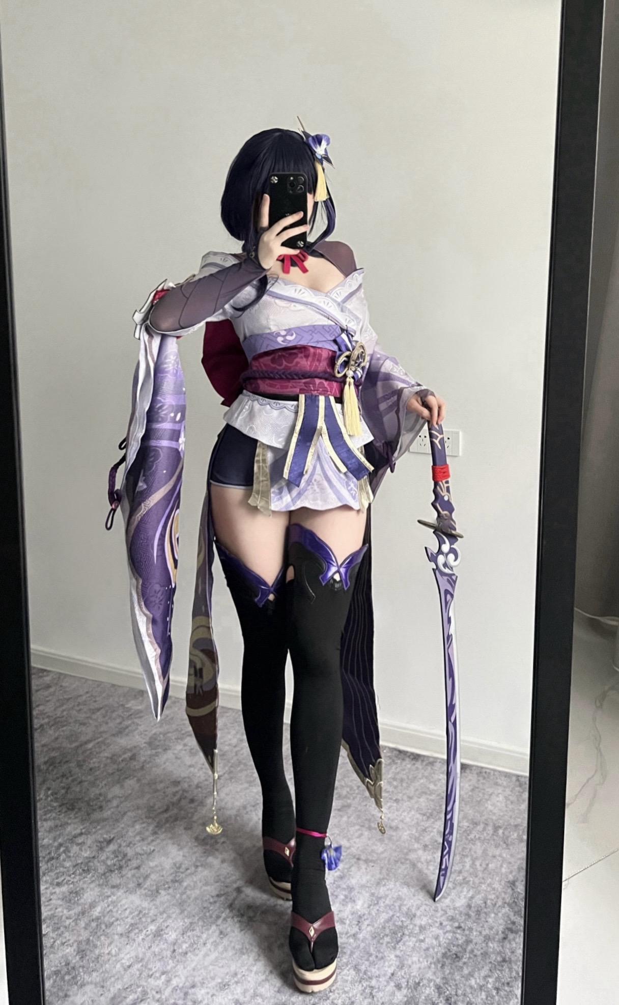 我会将你 砌进神像里