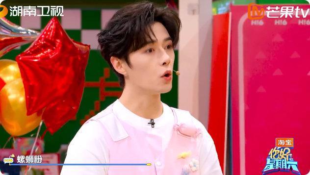 方逸伦答对比答错更荒谬方逸伦这波答题操作太秀了！队友提问一个比一个没头绪，本以为