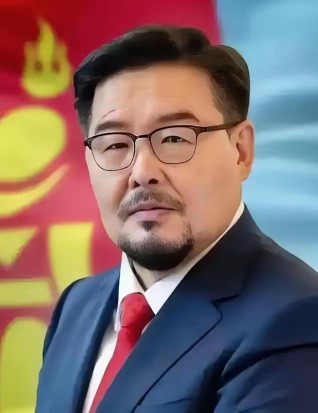 网友说，如果要选出海外最反华的国家，那蒙古国一定能排进前三。想当年，那也是我大中