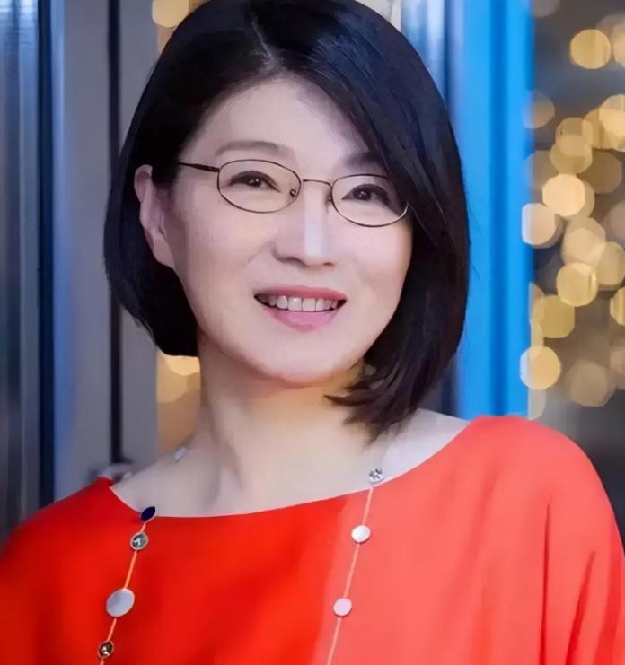 温州女首富抗癌失败，即使名下有两家医药上市公司，市值高达 3700 亿元，最后还