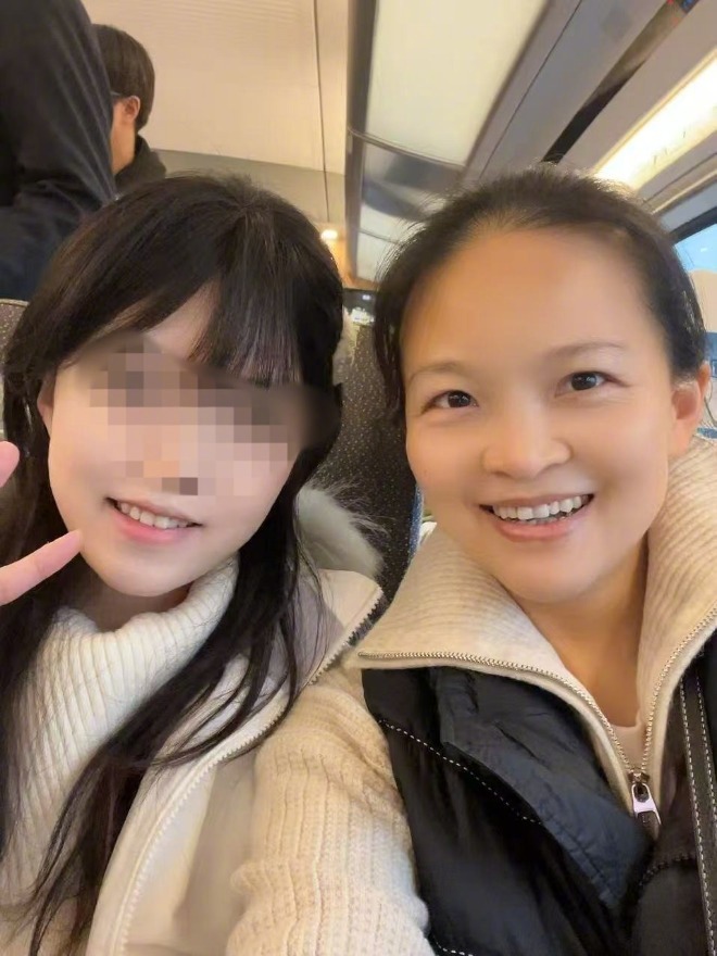 #17年前被母亲舍命救下女孩高考504分#【#女孩高考504分想离家近陪截肢母亲