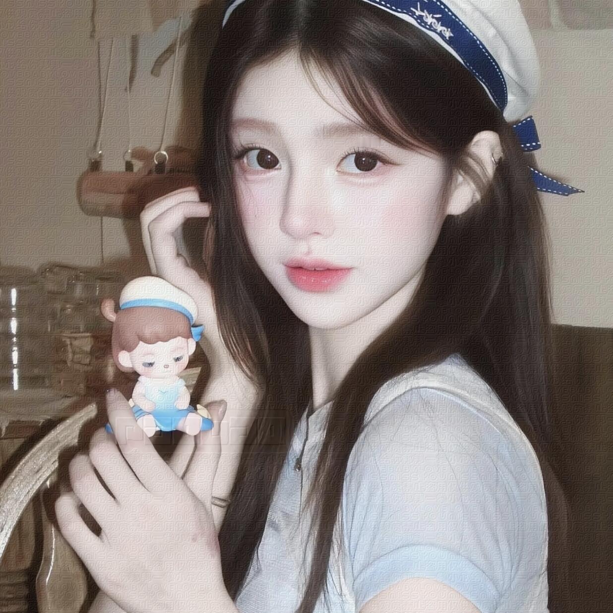 手机里珍藏的美女壁纸（9.9分）