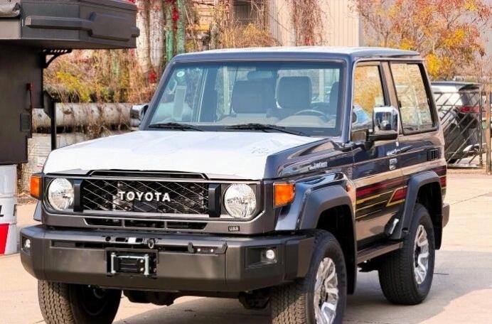 纯血汽油硬派的图腾？40周年纪念版LC71，也是老炮的爱。

汽油2025款 ，