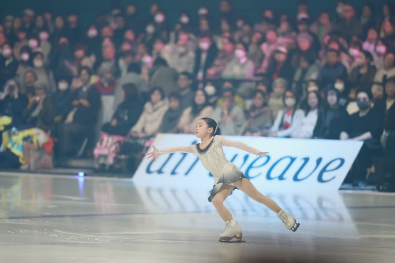 猫组一个叫植谷花 的八岁小孩眼缘开始发挥作用了🤩 