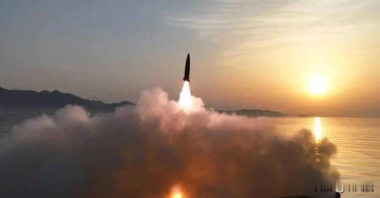 5枚导弹同时升空，金正恩现场观看，日本转身找上北京表达不满

4月19日清晨6点