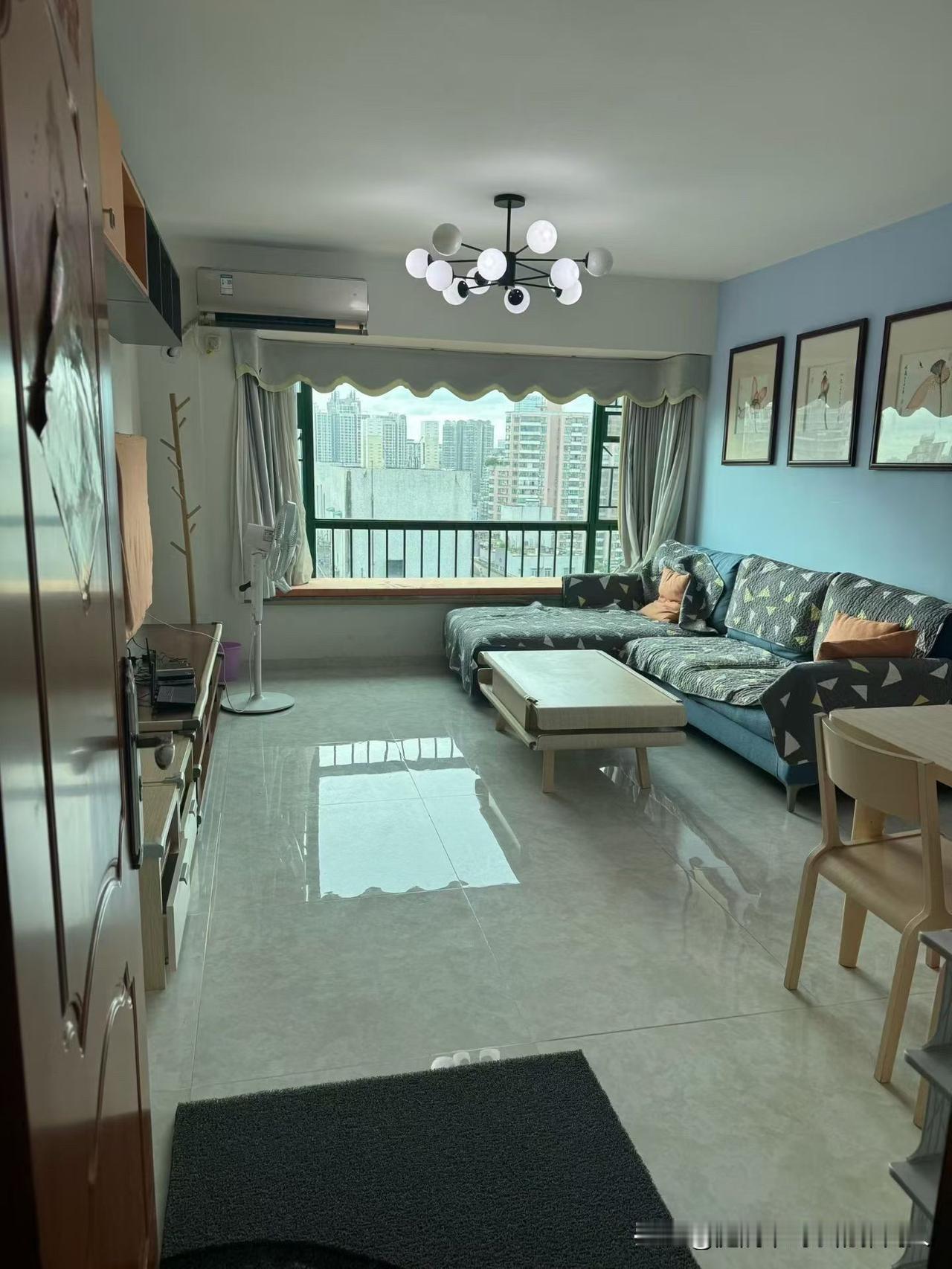 我今年45岁，说年轻不年轻，说老也还没到退休的年纪，偏偏赶上了失业这事儿。

之