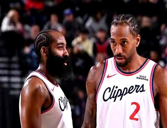 哈登半场10中1！这也太辣眼睛了……

昨天打篮网还13投10中呢，今天背靠背客